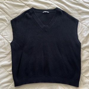 Women’s Sleeveless Black Sweater Size XL